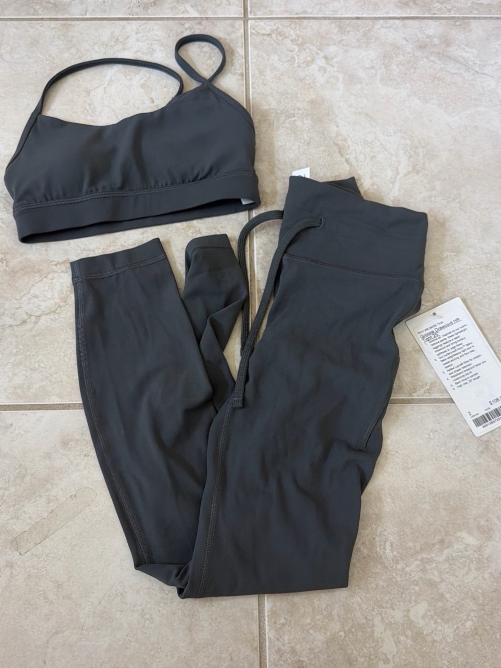 Lululemon Set - Sports Bra & Leggings